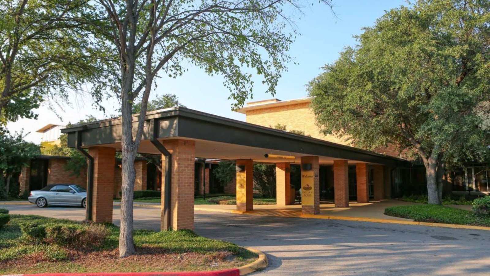 Golden Acres Living and Rehabilitation Center workplace