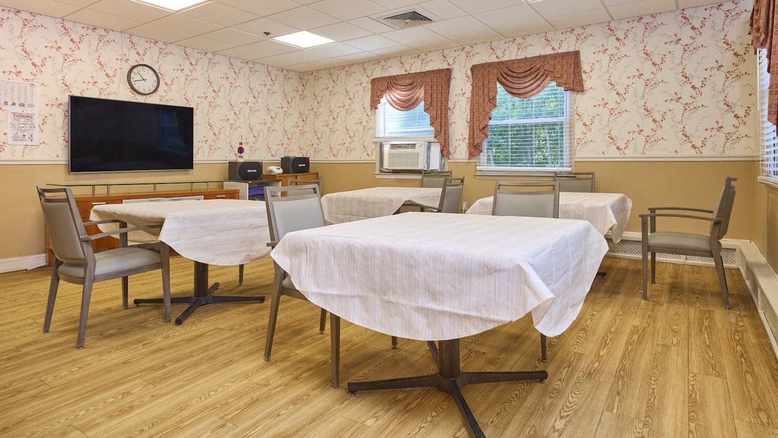 A photo of Shore Pointe Care Center