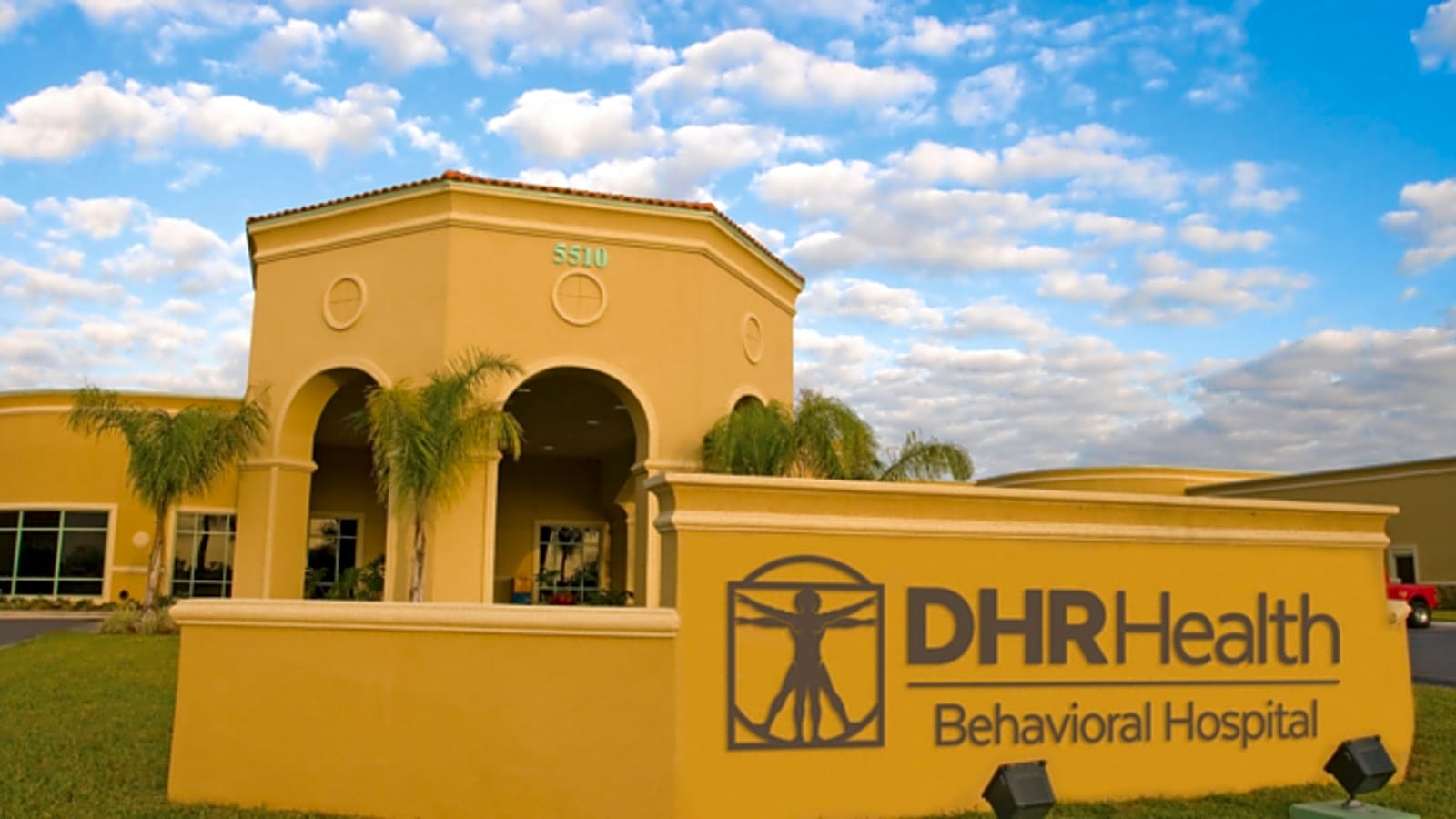 DHR Health workplace