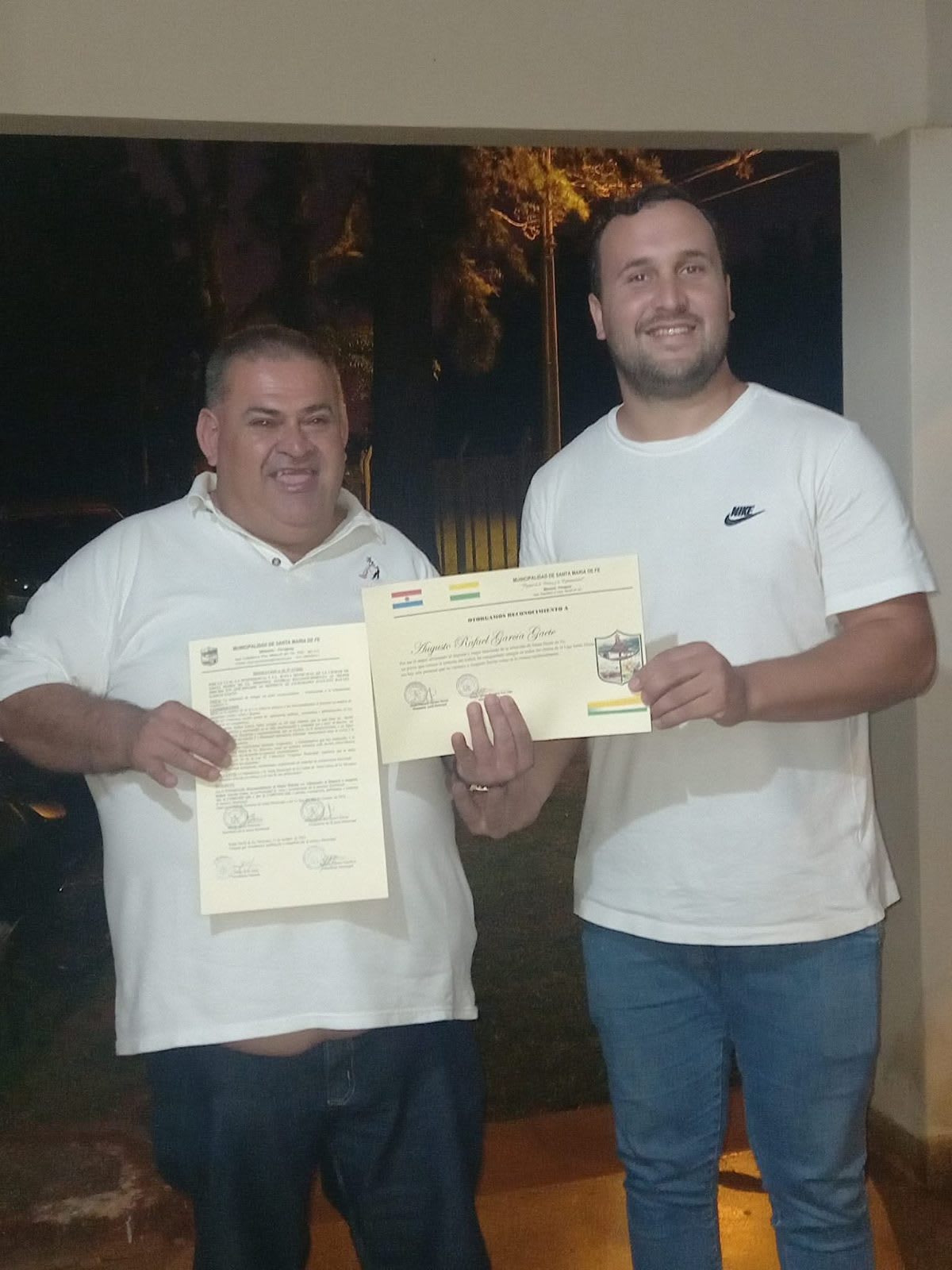 El Dr. Javier Méndez presentó sus propuestas para Santa María de Fe en Radio Nuevo Amanecer. Imagen 4