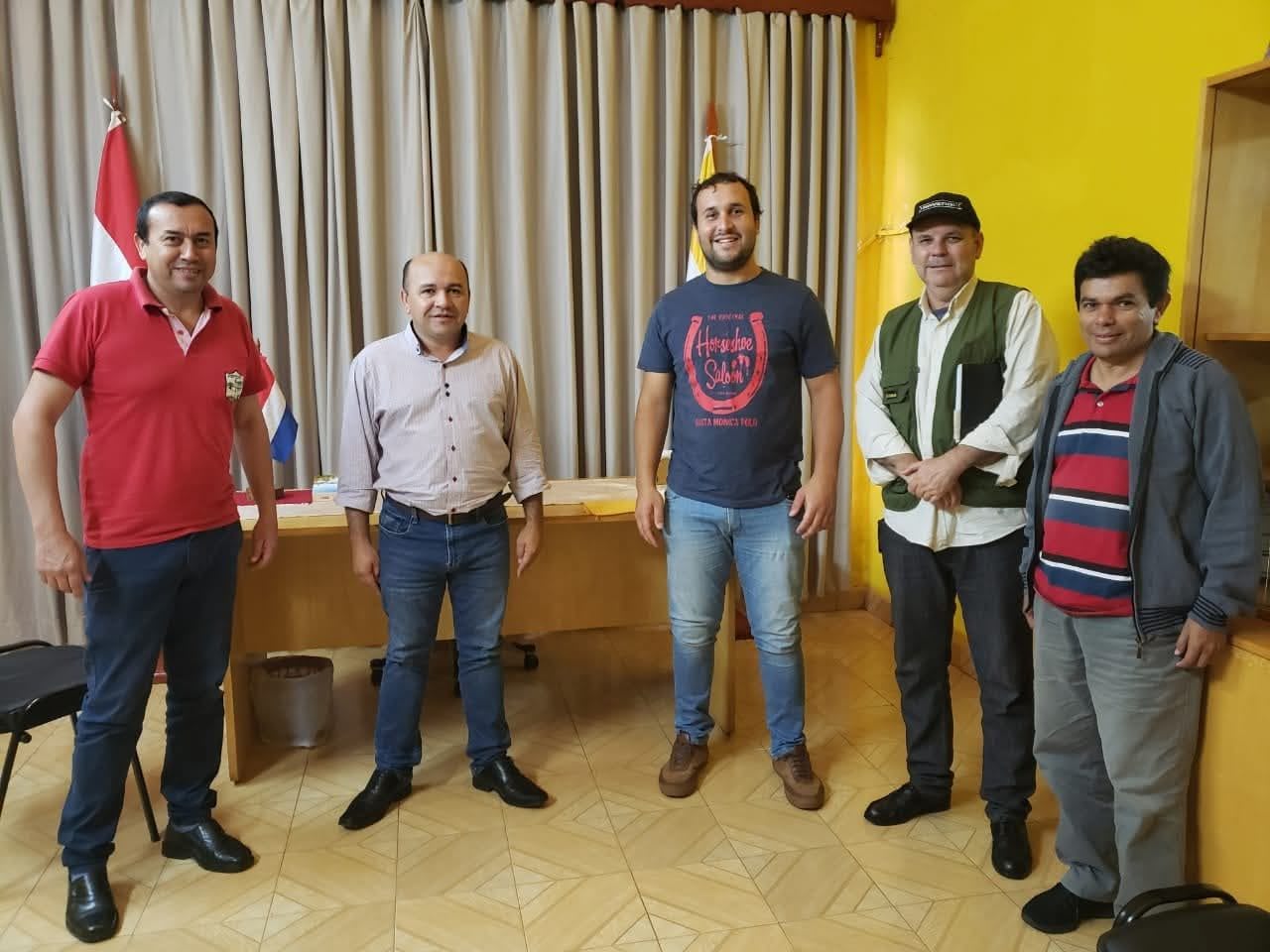 El Dr. Javier Méndez presentó sus propuestas para Santa María de Fe en Radio Nuevo Amanecer. Imagen 5