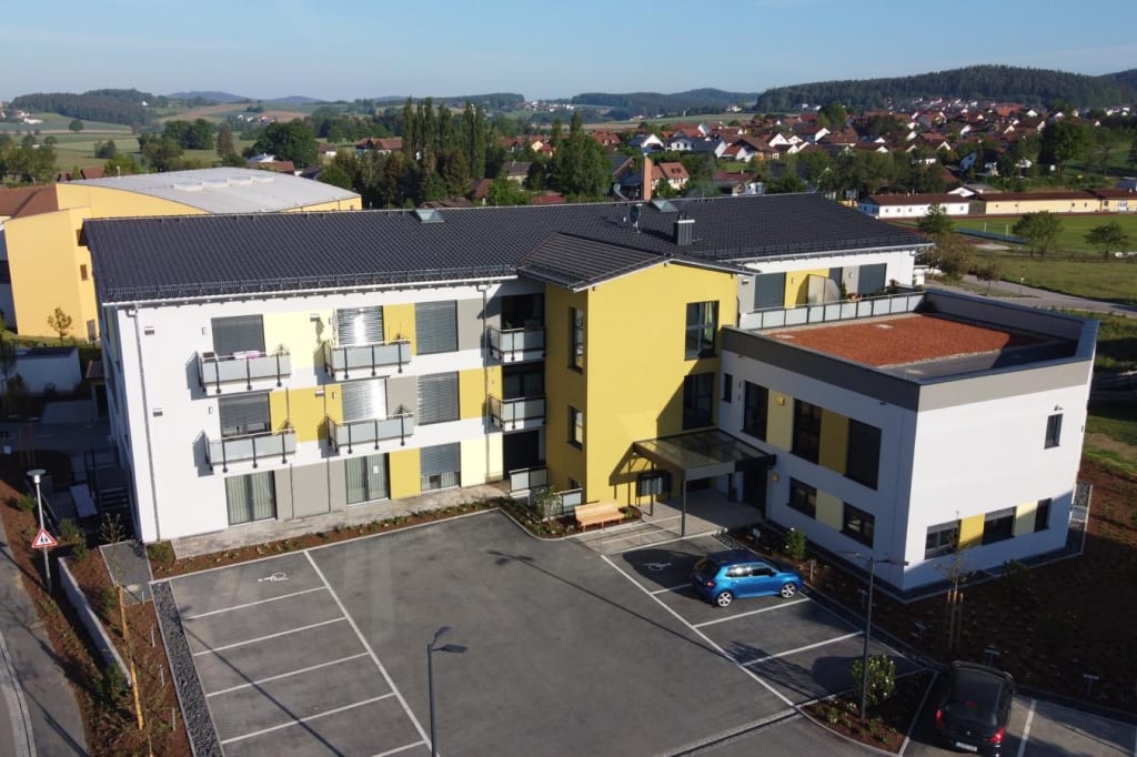 Malerarbeiten innen und Fassade in Willmering