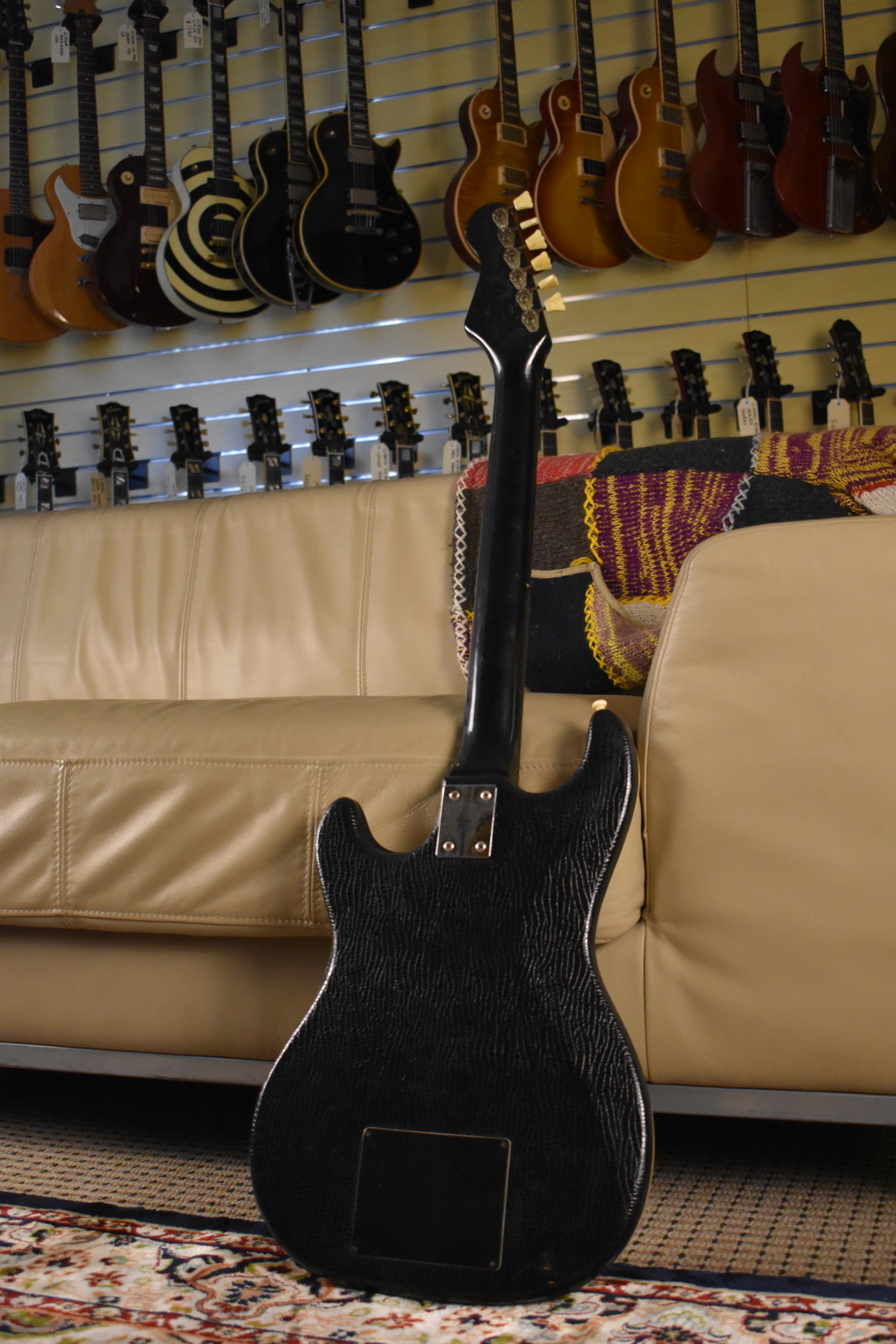 Joel's Vintage Guitars | undefined