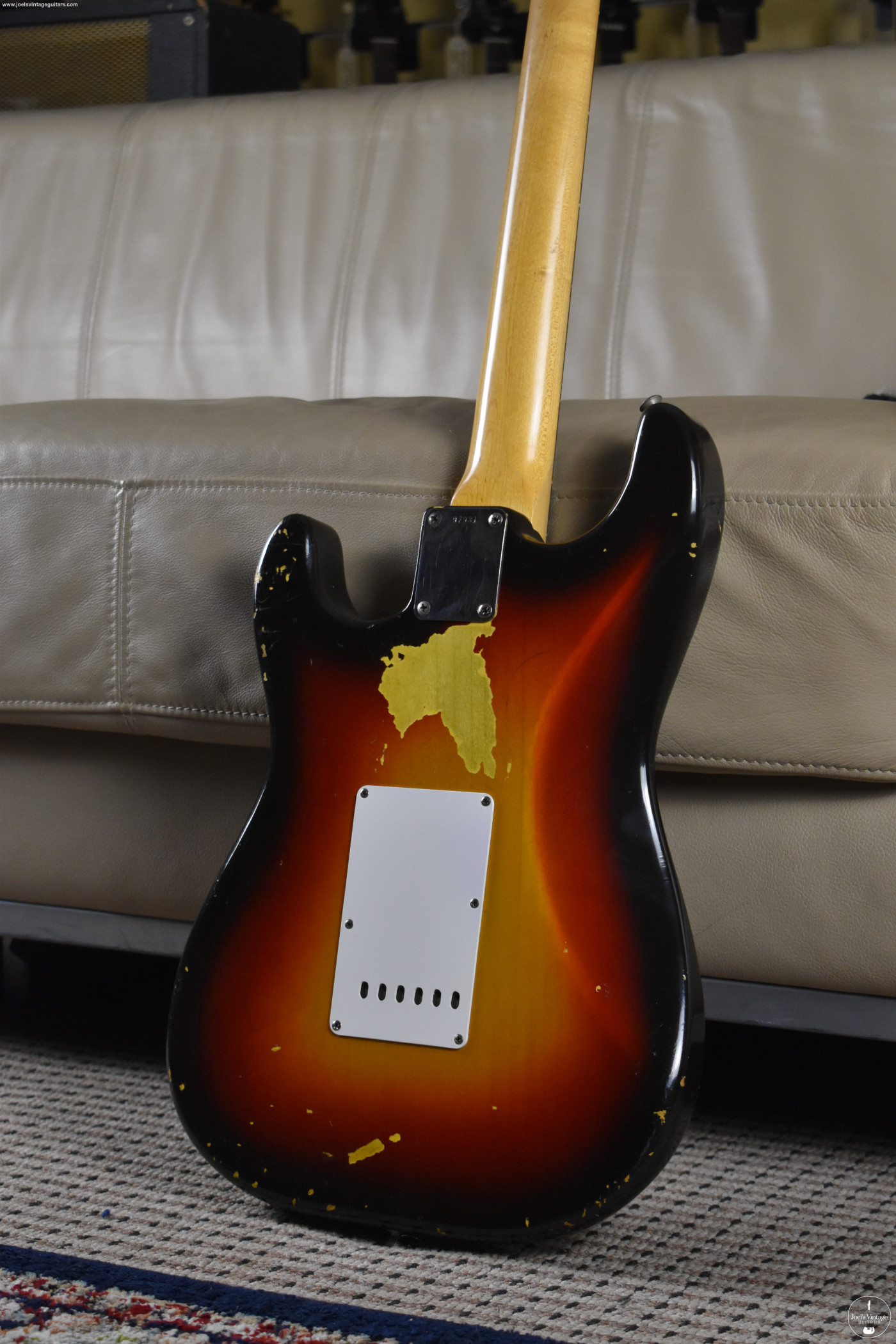 Joel's Vintage Guitars | Fender Stratocaster 1963 3-tone Sunburst