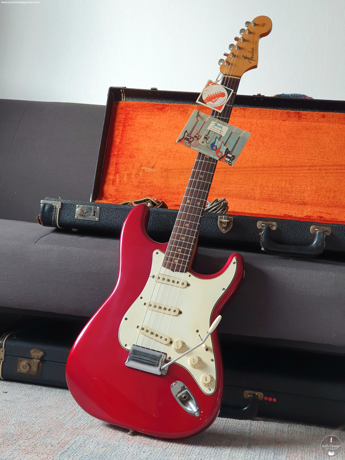 Joel's Vintage Guitars | Fender Stratocaster 1964 Candy Apple Red