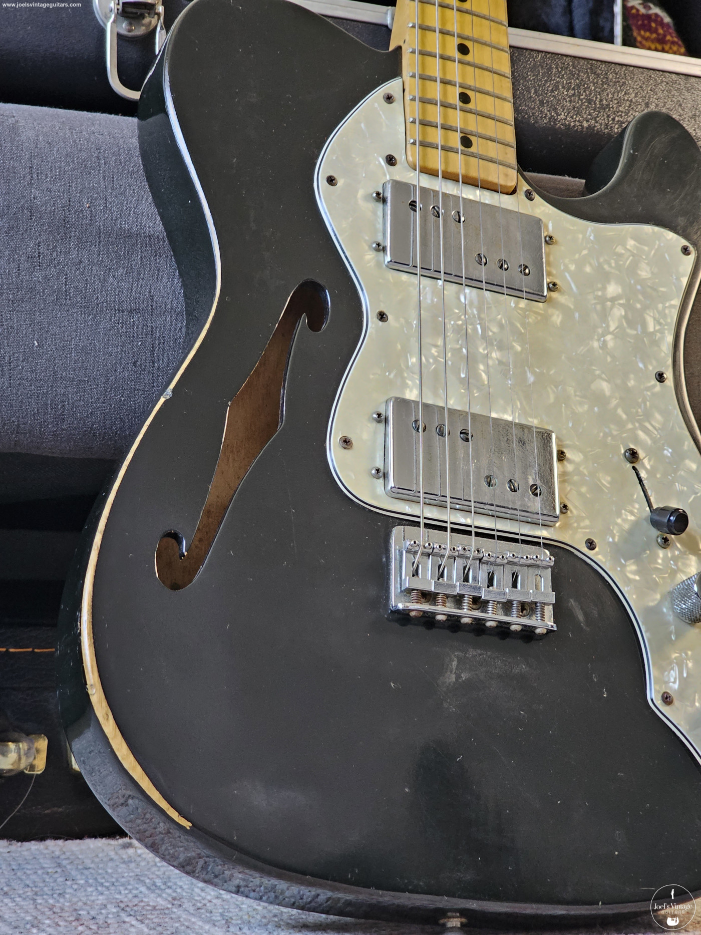 Joel's Vintage Guitars | Fender Telecaster Thinline 1972 Factory Black