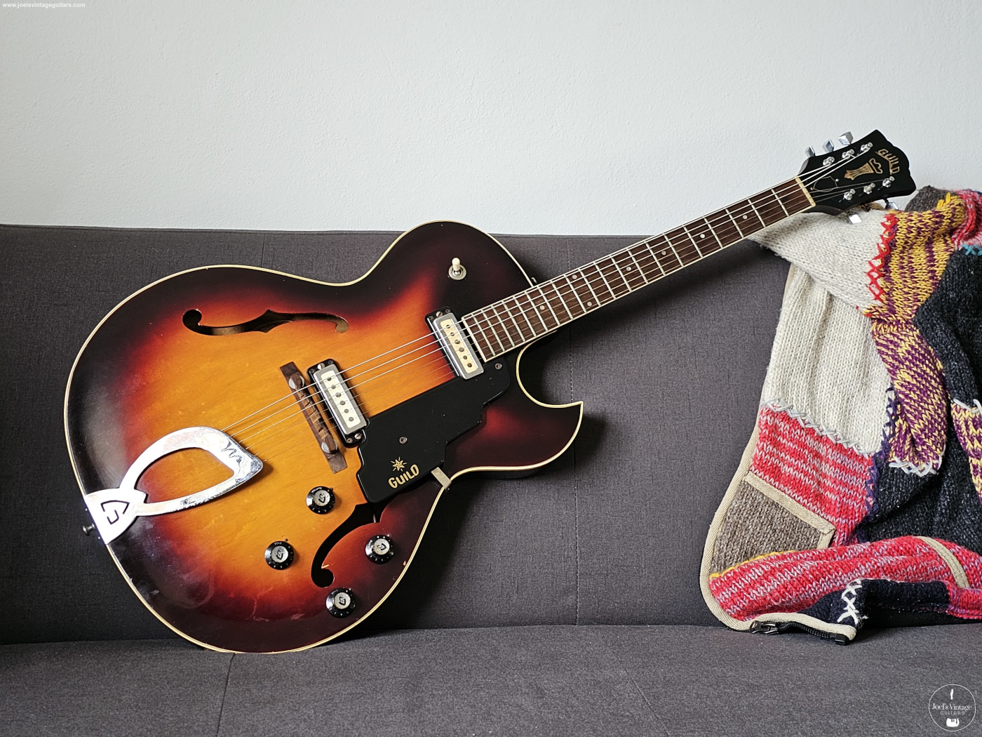 Joel's Vintage Guitars | Guild T-100D 1966 Sunburst Hollowbody