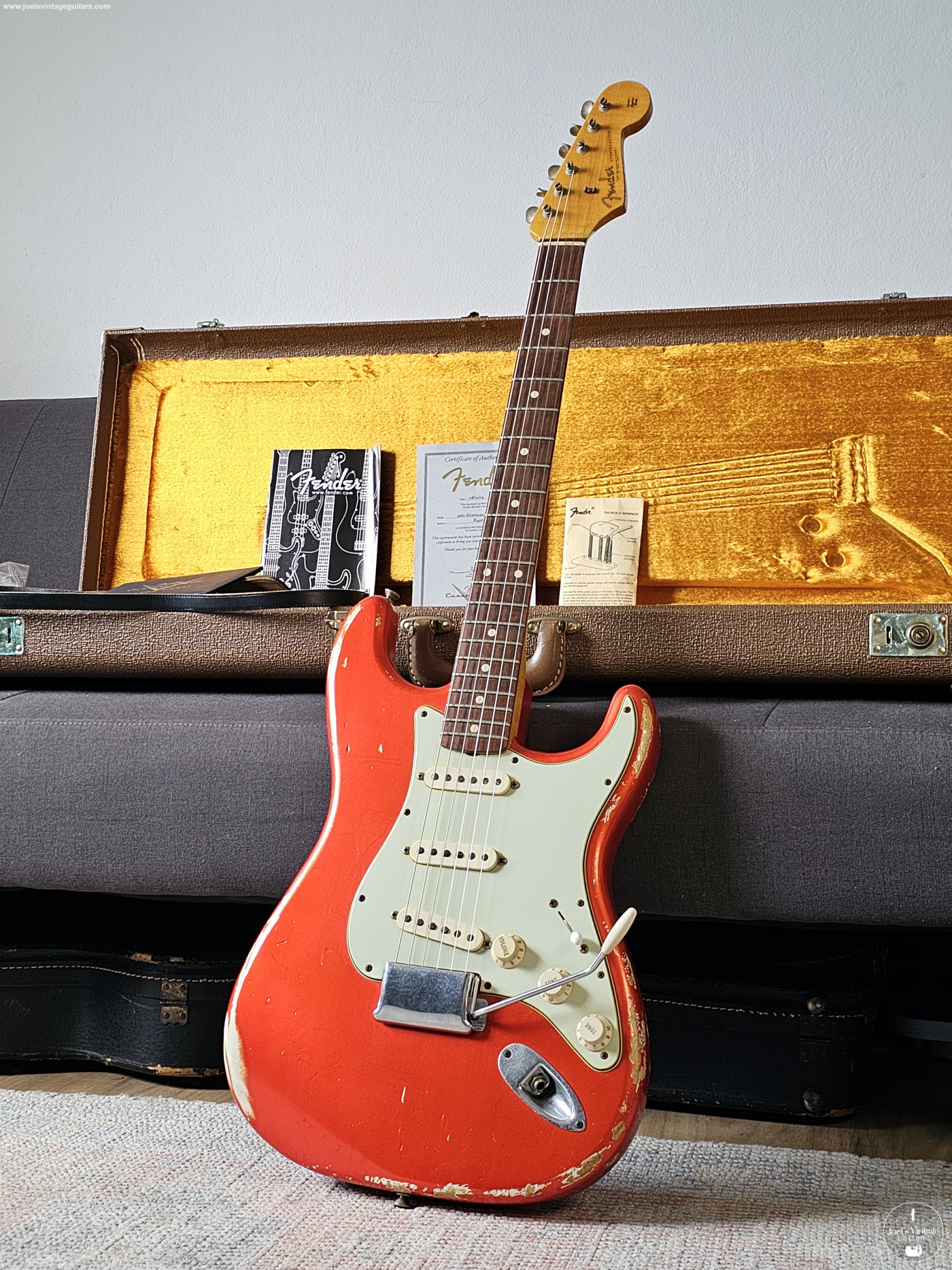 Joel's Vintage Guitars | Fender Custom Shop '62 Stratocaster 2009