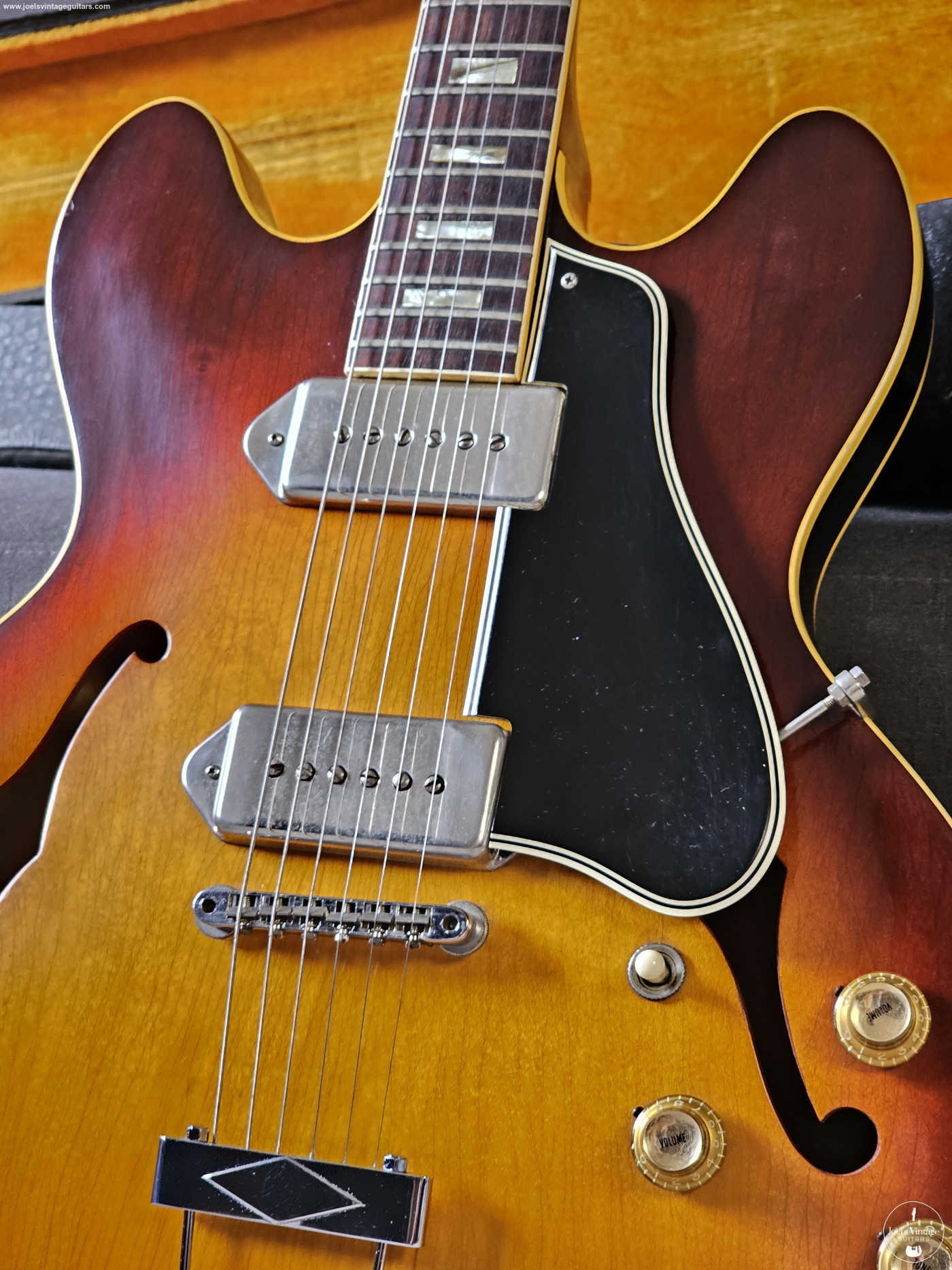 Joel's Vintage Guitars | Gibson ES-330TD 1965 Sunburst