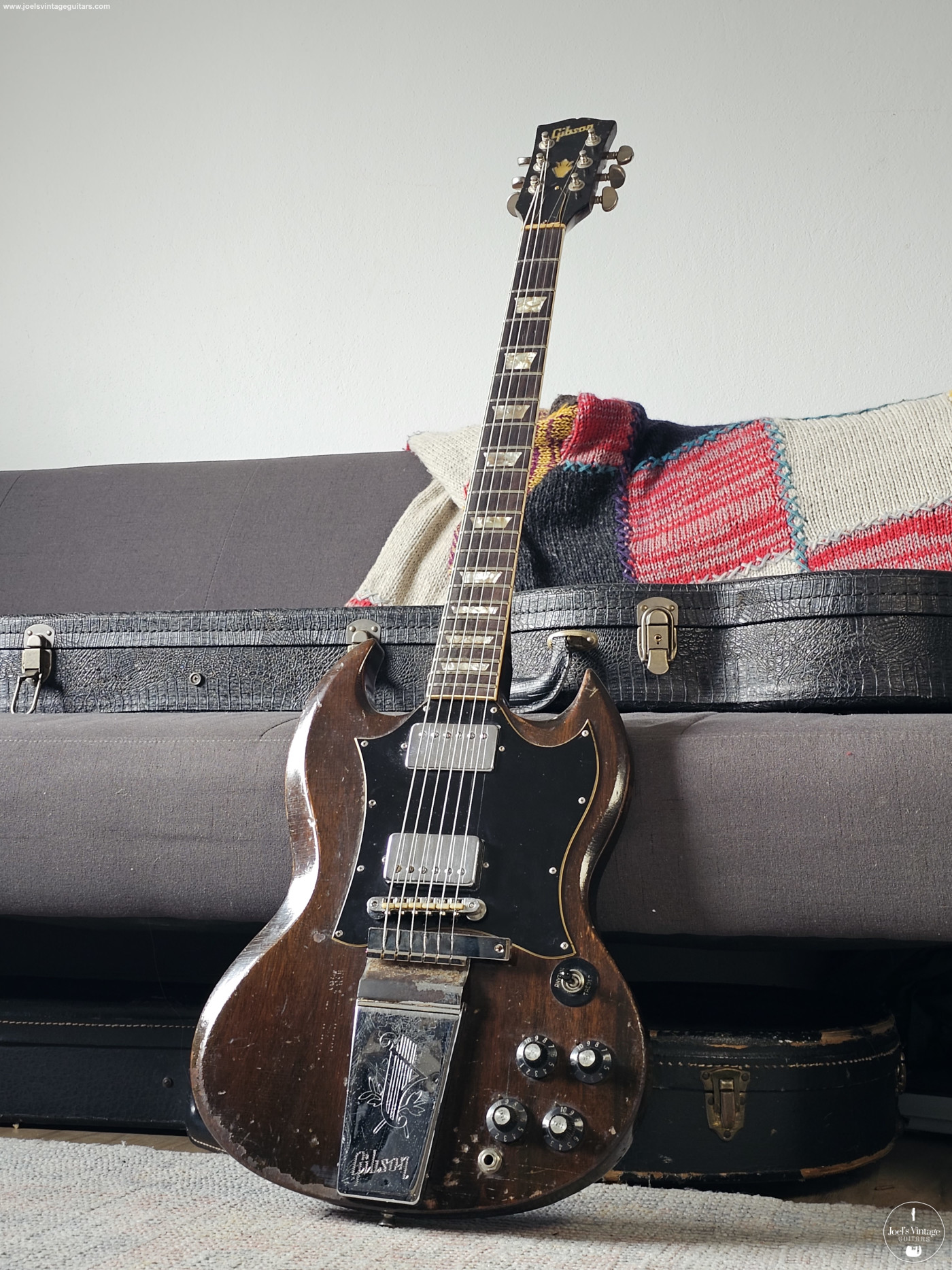 Joel's Vintage Guitars | Gibson SG Standard 1971 Walnut