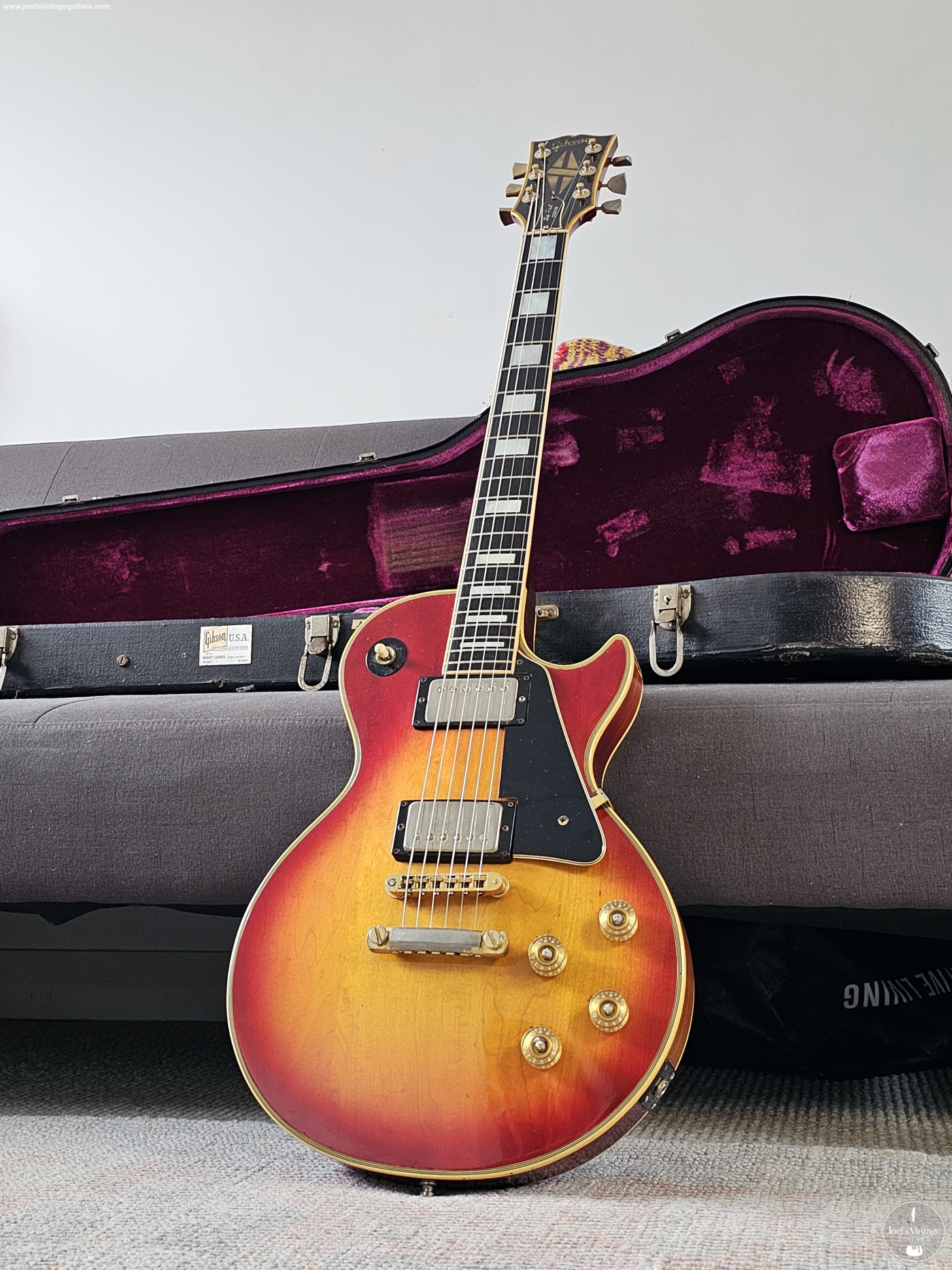 Joel's Vintage Guitars | Gibson Les Paul Custom 1975 Cherry Sunburst