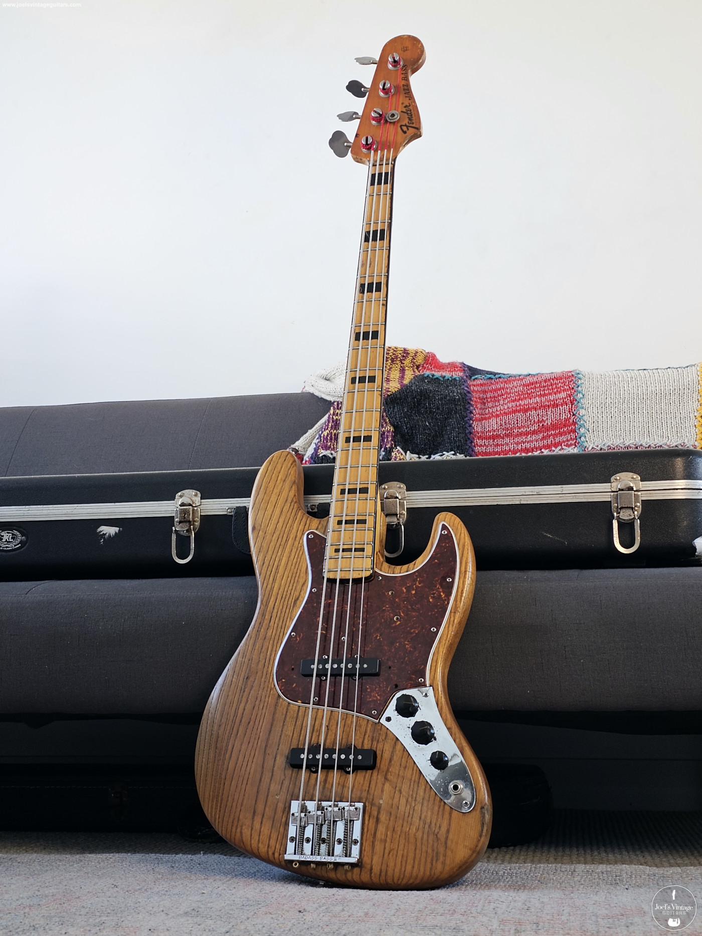 Joel's Vintage Guitars | Fender Jazz Bass 1973 Refinish w Maple Neck