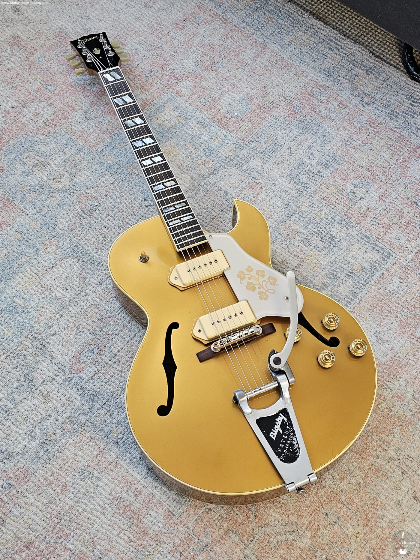 Joel's Vintage Guitars | Gibson ES-295 Gold 1999