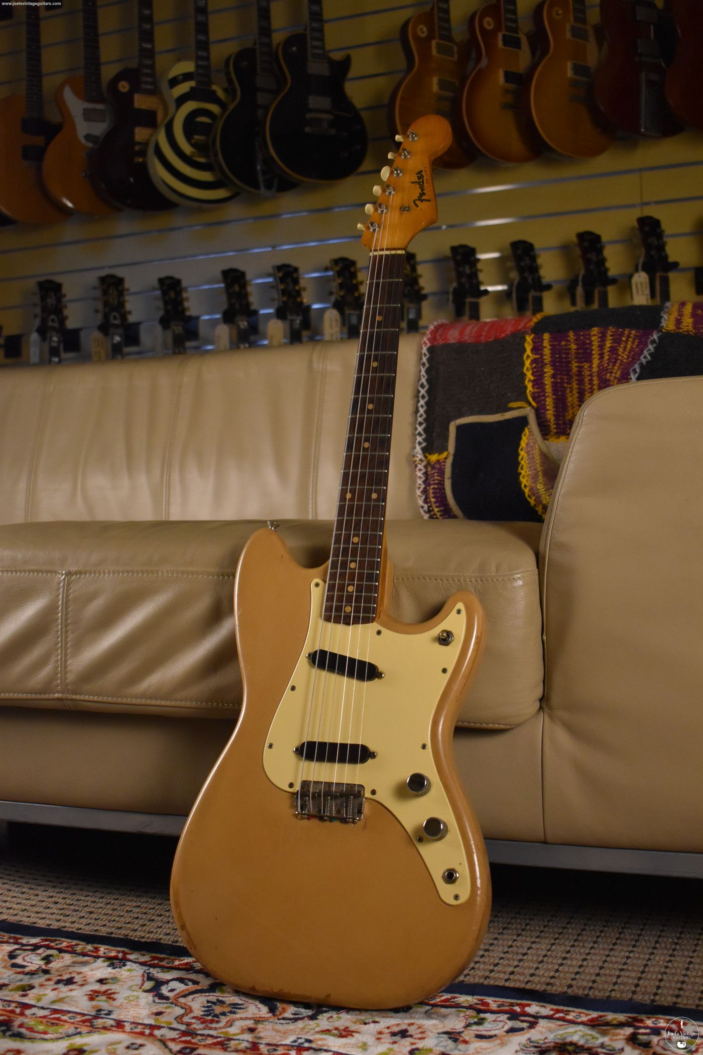 Joel's Vintage Guitars | Fender Duo-Sonic 1959 Desert Sand