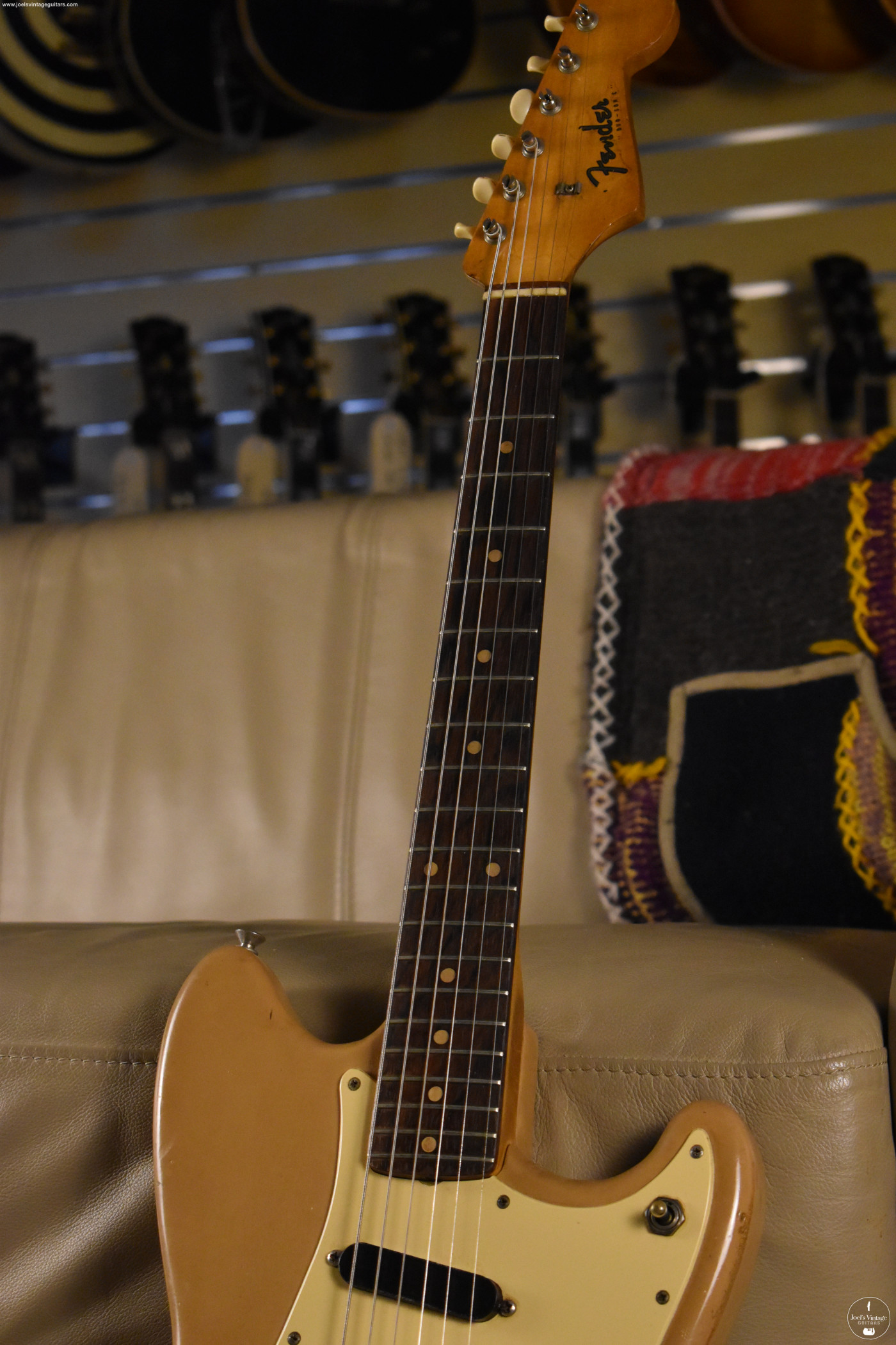 Joel's Vintage Guitars | Fender Duo-Sonic 1959 Desert Sand
