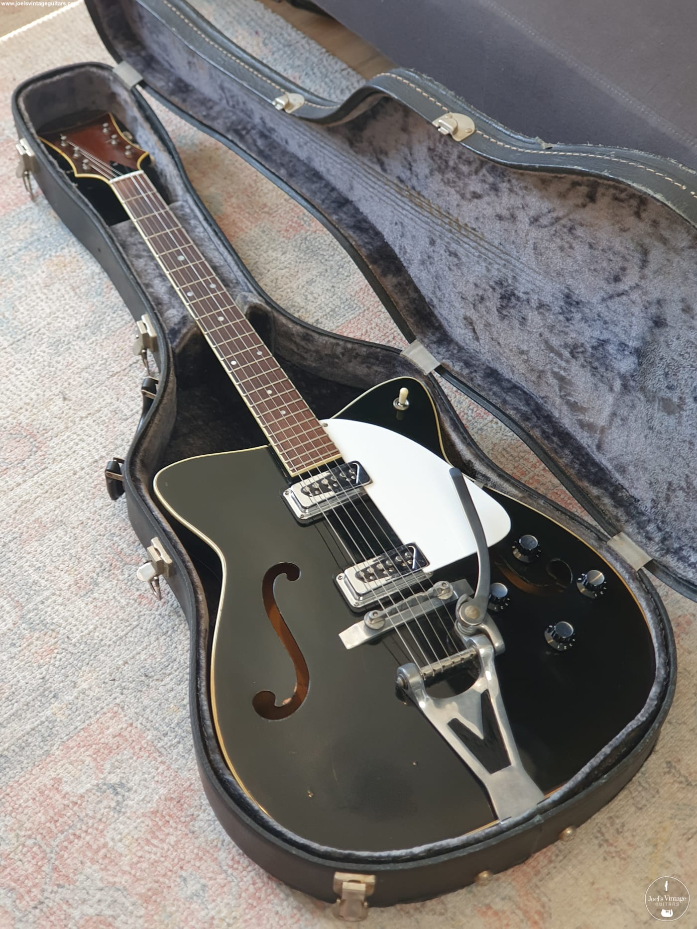 Joel's Vintage Guitars | Martin GT-75 Black 1965 Semi-hollow Electric