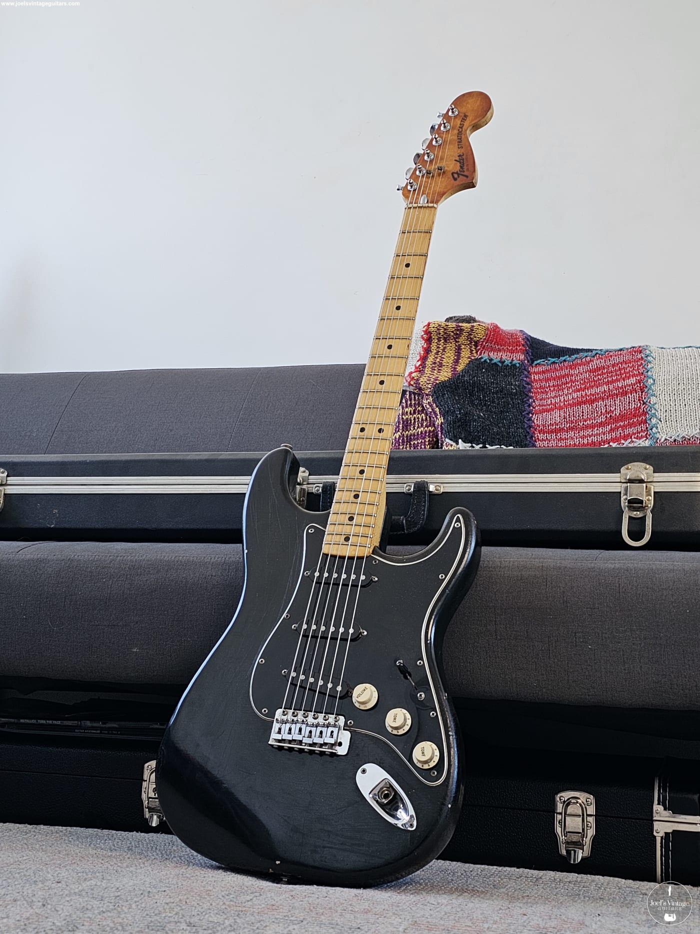 Fender Stratocaster 1976 Black - Joel's Vintage Guitars