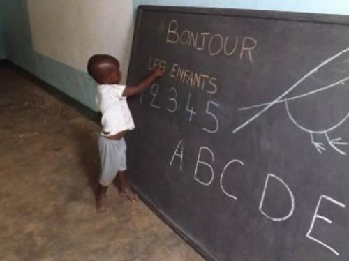 Mission d'enseignement et d'activités parascolaires pour des touts petits âgés de 3 à 6 ans au Burkina Faso