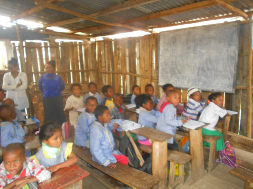 Scolarisation des enfants de la rue à Madagascar