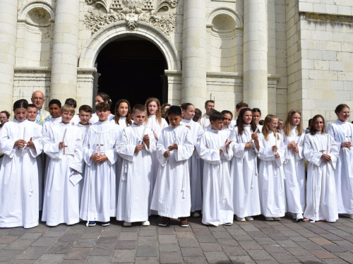 Institution Saint Louis : Sur les traces de Charles de Foucauld pour les futurs confirmants