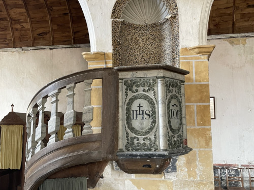 La chaire de Notre-Dame : Un trésor à préserver à Cérans-Foulletourte