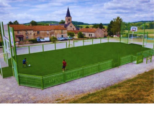 Installation d'un terrain multisports