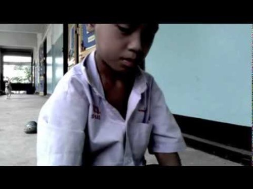En mission humanitaire à l'orphelinat de Singburi
