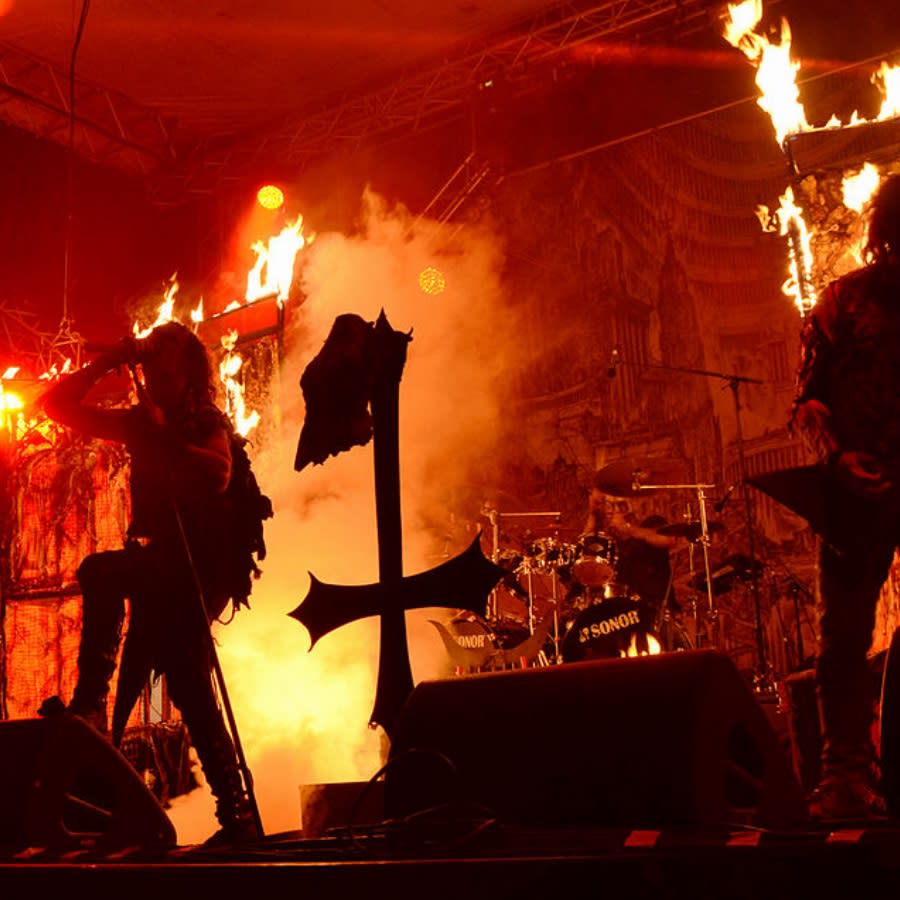 Mettons fin aux provocation du Hellfest Ctynowy52eowxvpcwezo