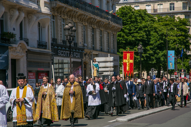 BEAUTÉS DE L'ÉGLISE CATHOLIQUE: SON CULTE, SES MOEURS ET SES USAGES; SUR LES FÊTES CHRÉTIENNES - Allemagne - 1857 Ds93npide9jlatfarecp