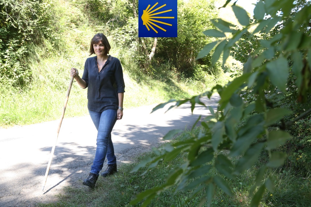 Anne Etchegoyen, à pied et en musique vers Compostelle