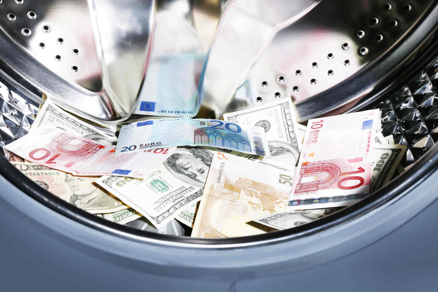 La réglementation des plateformes de financement participatif au service de la lutte contre le blanchiment des capitaux et contre le financement du terrorisme