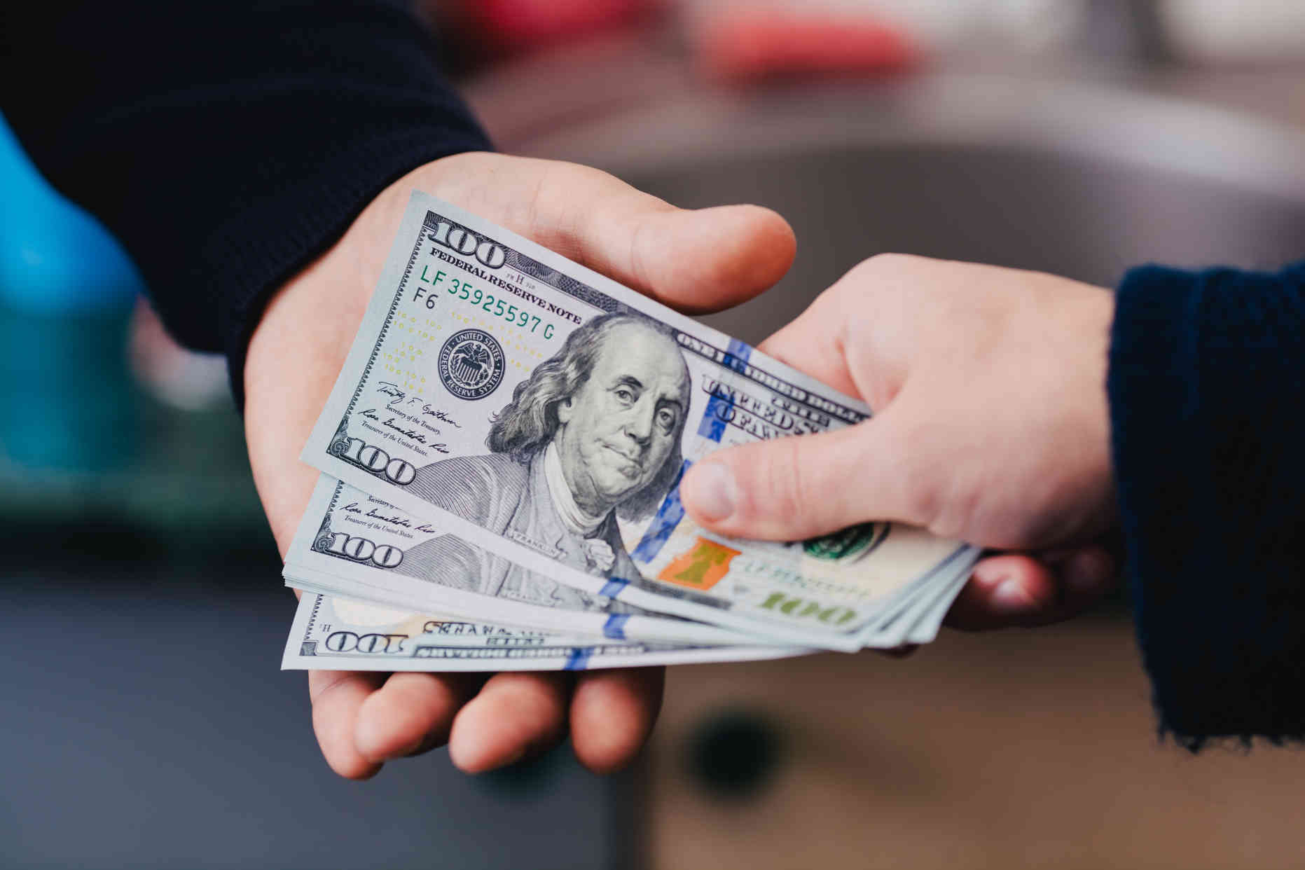 Renforcement de la réglementation des plateformes de crowdfunding dans le cadre de la lutte contre le blanchiment et le financement du terrorisme