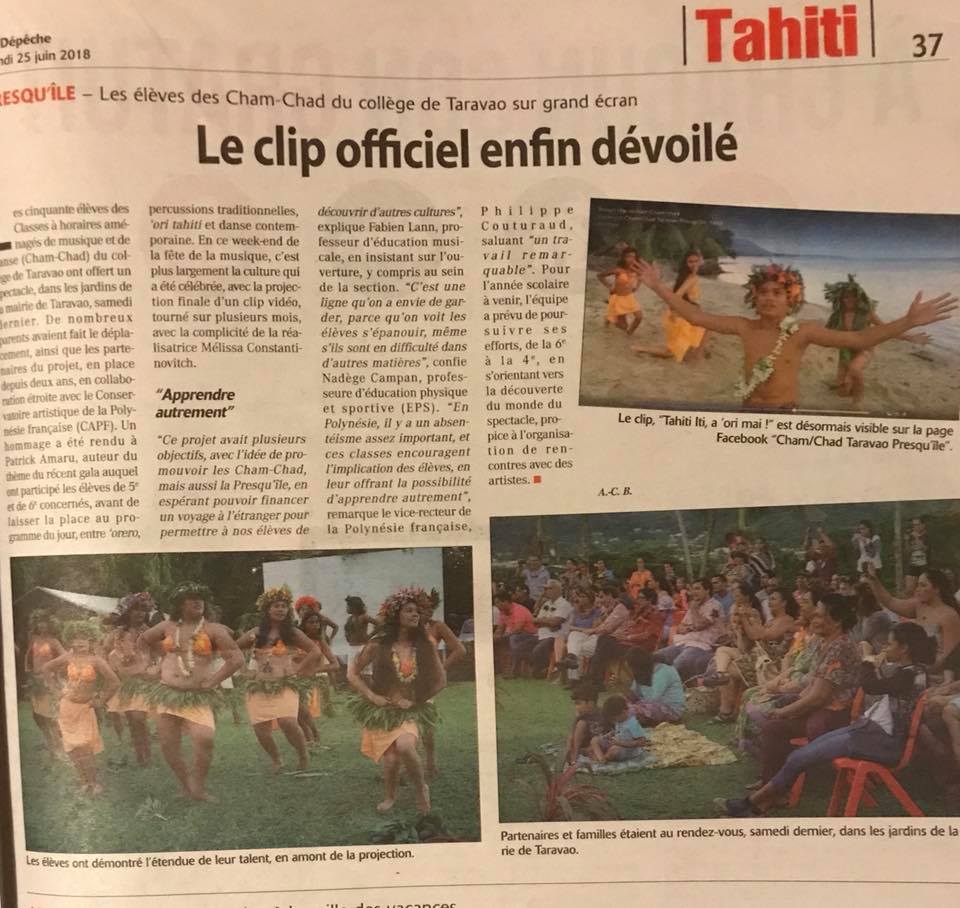Les élèves de la classe CHAMD devant les caméras!