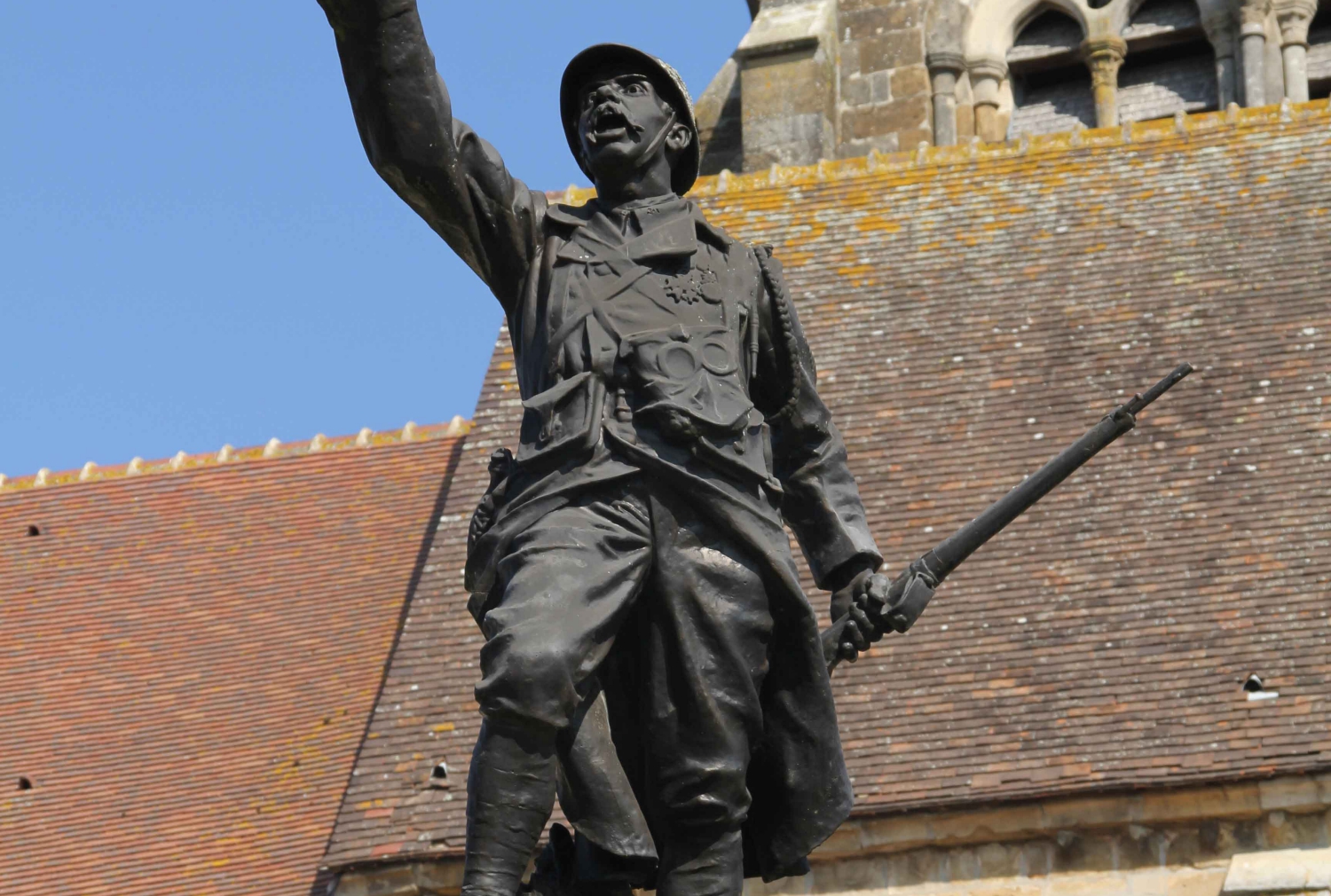 Monument aux Morts /Allée du Souvenir