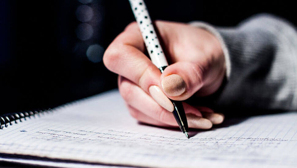 Hur du blir en bättre skribent! 9 tips som förbättrar ditt skrivande