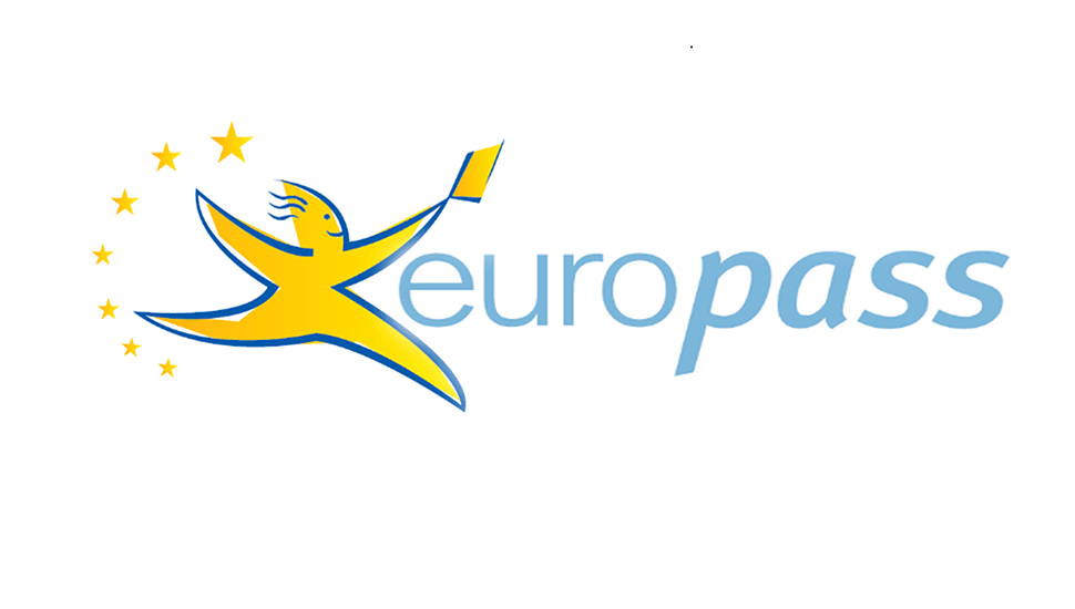 Vill du studera utomlands? Europass är här för att hjälpa dig!