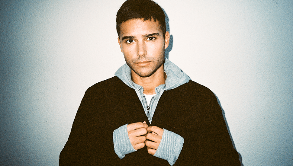 Eric Saade släpper rader rakt ur hjärtat - på svenska