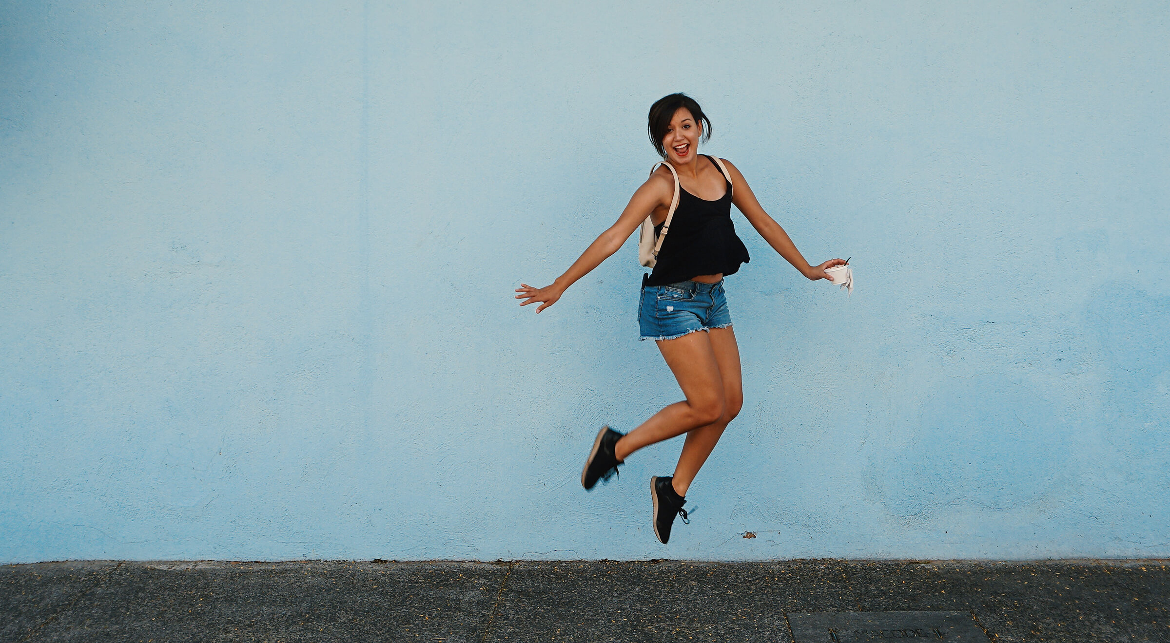 happy-girl-jumping