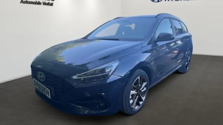 HYUNDAI i30 cw Advantage 1.5 Navi+LED+Klimaautomatik+Kame undefined Slider Bild Nr. 1