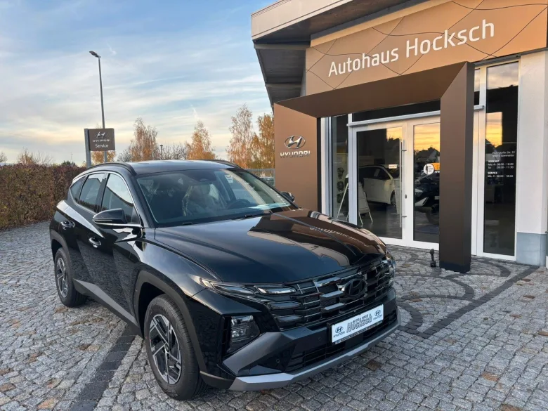 HYUNDAI Tucson Select 2WD *SZHZ*NAVI*KAM* Vorschau Bild