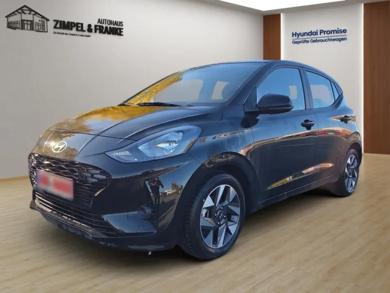 HYUNDAI i10  Trend, 8fach bereift, Navi, Klima, Rückfahrk Vorschau Bild