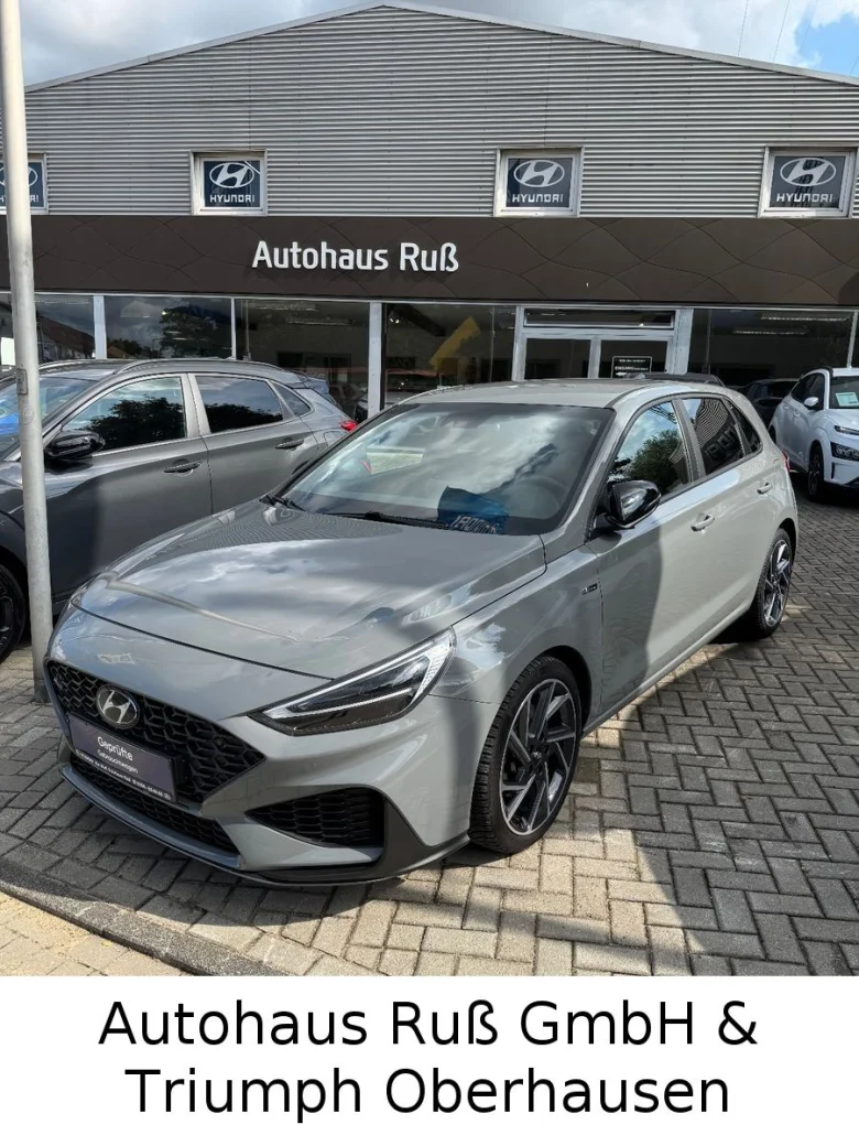 HYUNDAI i30  N Line Mild-Hybrid/Allwetterreifen Vorschau Bild