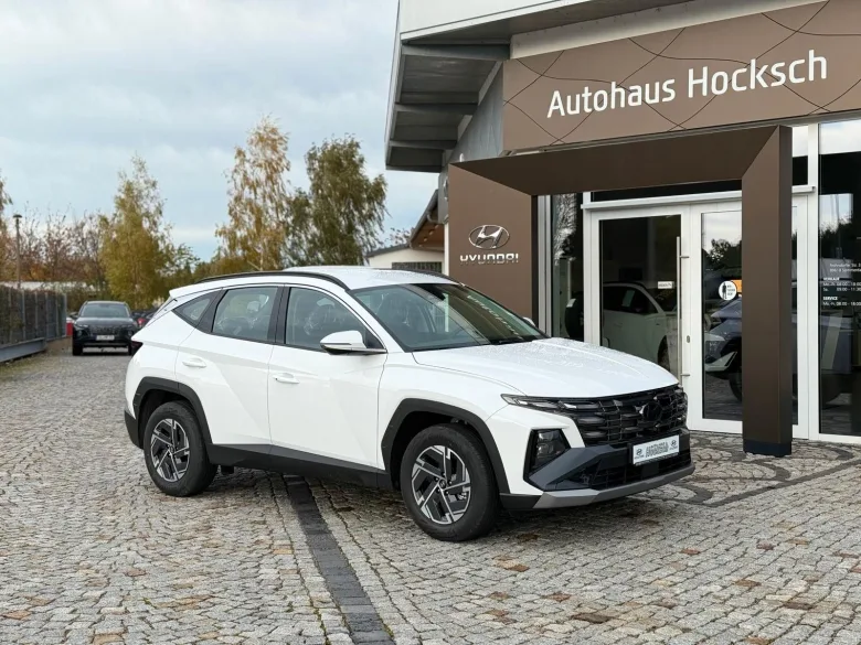 HYUNDAI Tucson Select 2WD *SZHZ*NAVI*KAM* Vorschau Bild