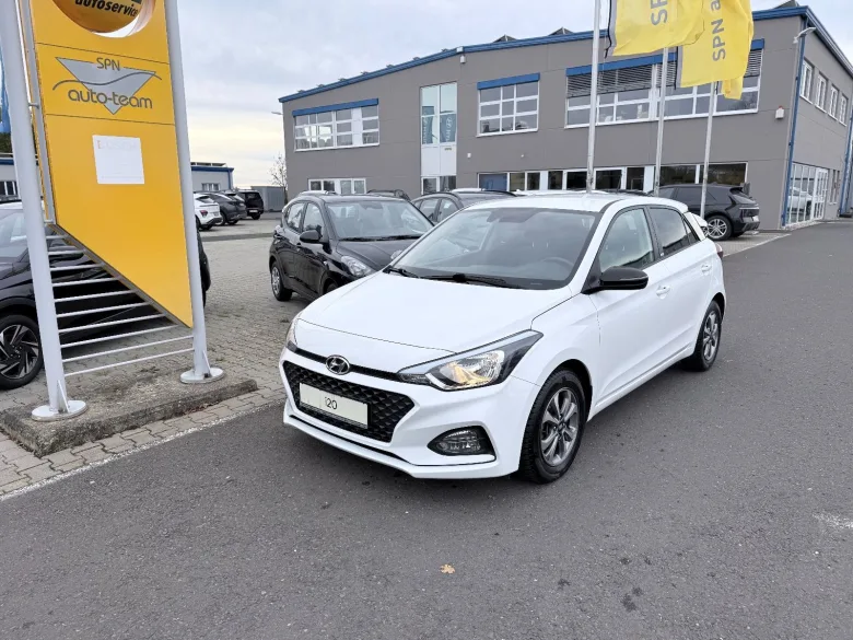HYUNDAI i20  YES! SHZ/KAMERA/CARPLAY Vorschau Bild