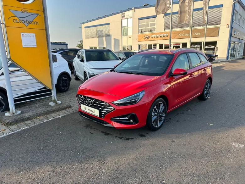 HYUNDAI i30  cw Trend LED/NAVI/KEYLESS Vorschau Bild