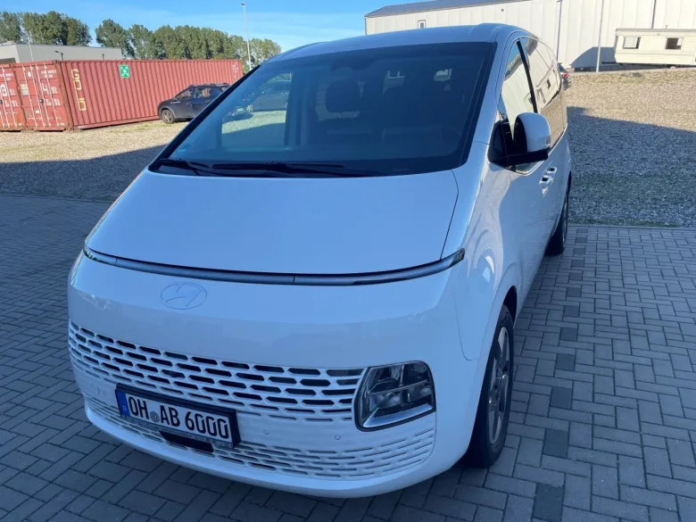HYUNDAI Staria  1.6 T-GDi HEV TREND 18''Alu, Park-Paket,  Vorschau Bild