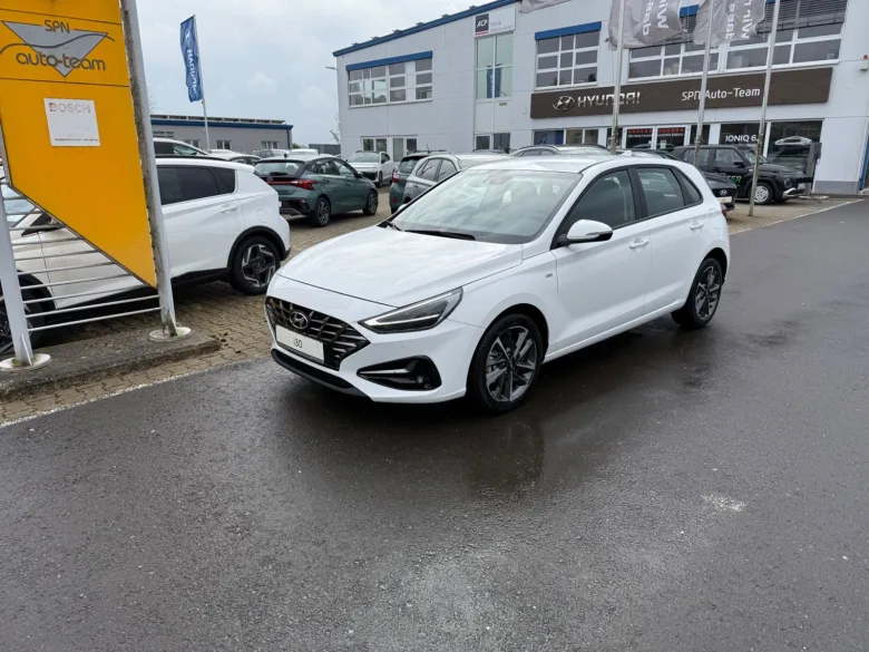 HYUNDAI i30  Trend LED/NAVI/KOMFORT Vorschau Bild