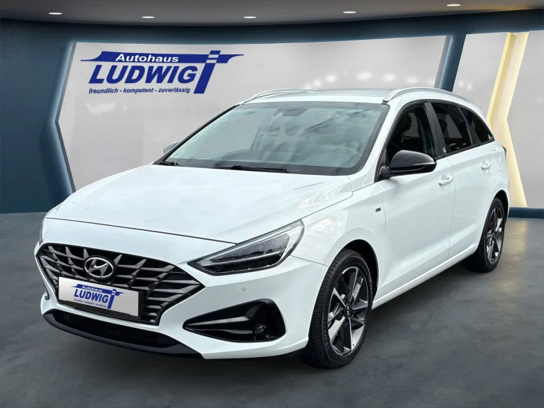 HYUNDAI i30  cw 1.5 Edition 30+ *NAVI*KAMERA*AHK Vorschau Bild