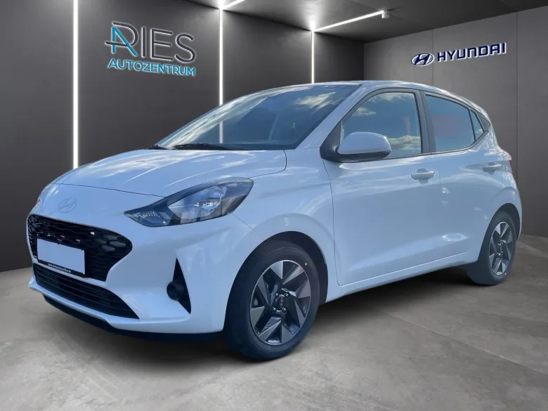 HYUNDAI i10  1.0 Trend KlimaA*Navi*SHZ*Kam.*PDC*DynLicht Vorschau Bild
