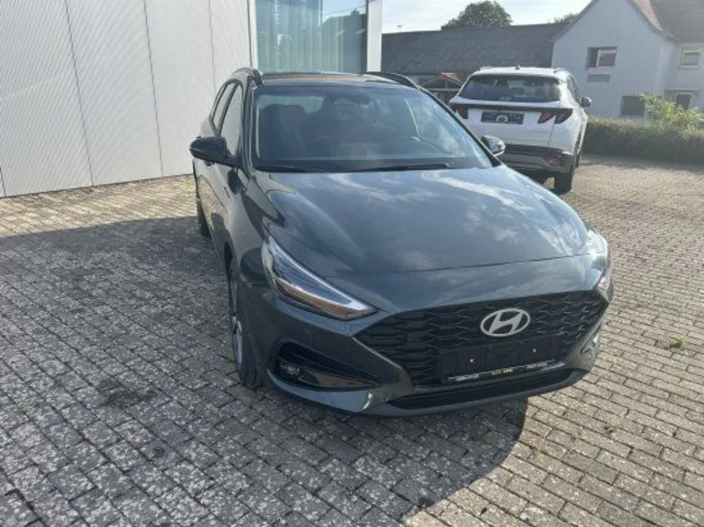 HYUNDAI i30 cw ADVANTAGE AUTOMATIK !!! Vorschau Bild
